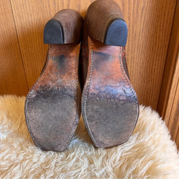 Frye Studded Brown Leather Ankle Booties Sz-8 - Picture 9 of 9